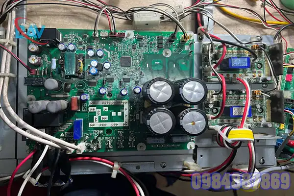 Chuyên Sửa Bo Mạch Điều Hòa VRV A Daikin – Linh Kiện Chính Hãng1