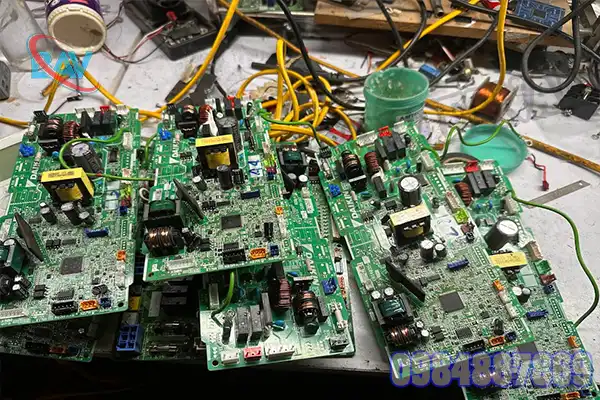 Chuyên Sửa Bo Mạch Điều Hòa VRV A Daikin – Linh Kiện Chính Hãng2