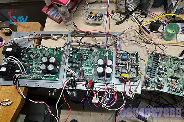 Sửa Bo Mạch Điều Hòa VRV4 Daikin - BAVvietnam Hà Nội & HCM