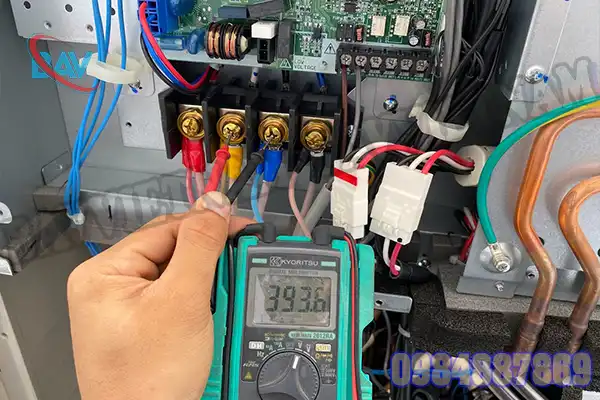 Sửa Bo Mạch Điều Hòa VRV5 Daikin Chuyên Sâu | BAVvietnam