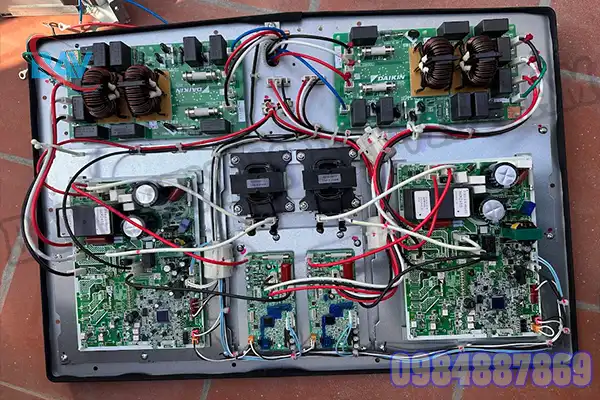 Dịch Vụ Sửa Bo Mạch Điều Hòa VRV6 Daikin Và Bán Linh Kiện Daikin
