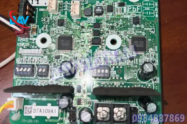 Bộ chuyển đổi mở rộng DIII-NET Daikin DTA109A51